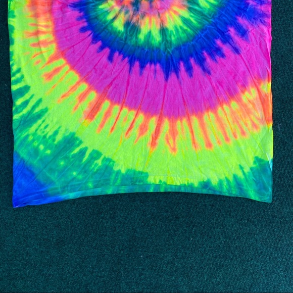 Saturn Tie Dye T-Shirts - Picture 5 of 14
